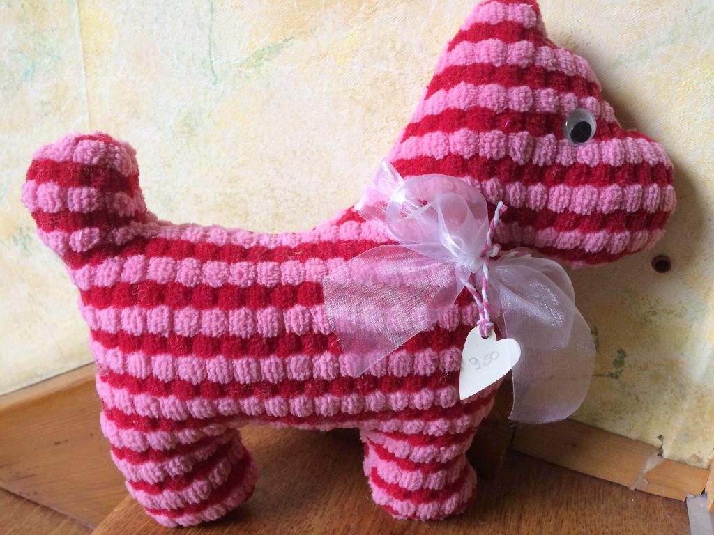 Hundekuscheltier